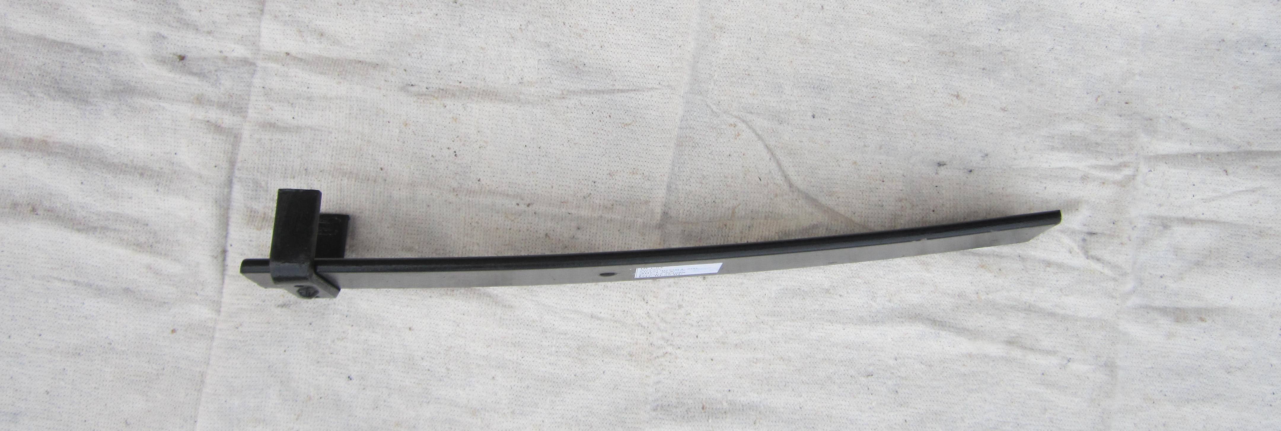 MITSUBISHI L200 рессора задняя лист № 5 (Арт. IR 01-10-05)
Изготовлены из полосы сечение 70*11, укомплектована хомутом с резьбовыми отверстиями для крепления тросика ручного тормоза,
